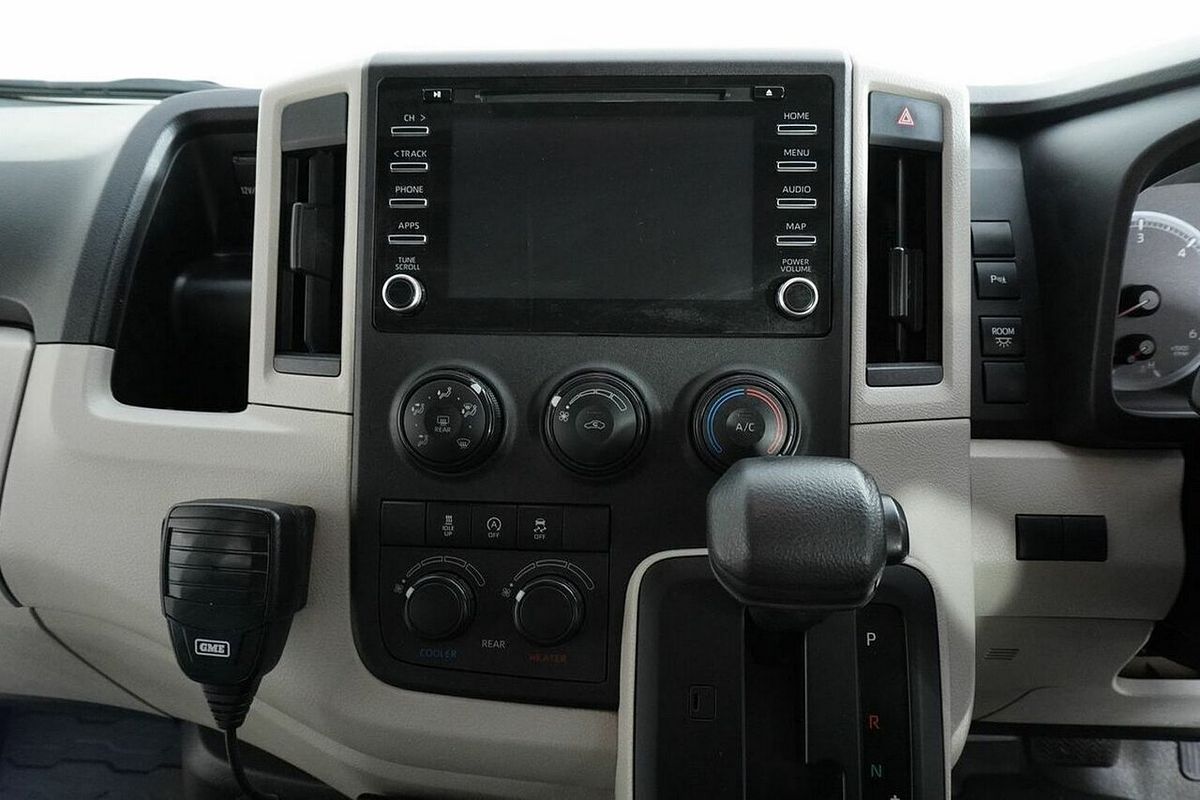 2020 Toyota HiAce Commuter (12 Seats) GDH322R