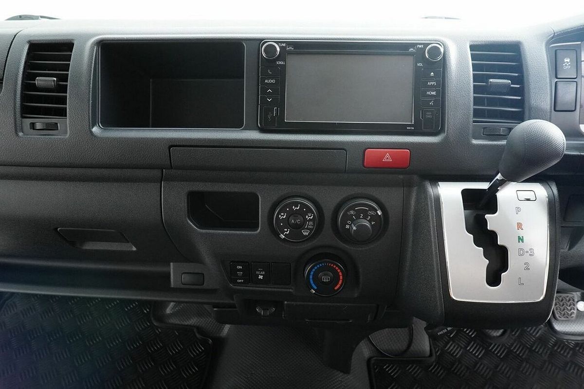 2018 Toyota HiAce Commuter KDH223R MY16