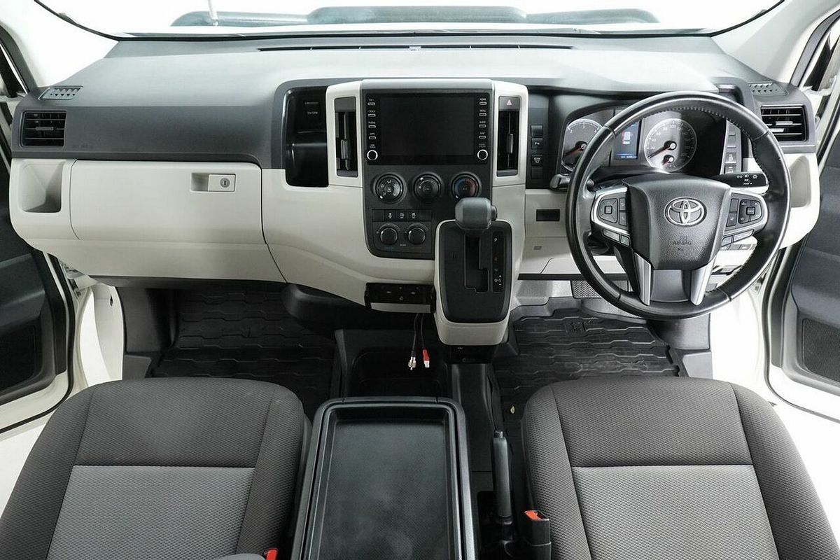2021 Toyota HiAce Slwb Commuter (12 Seats) GDH322R