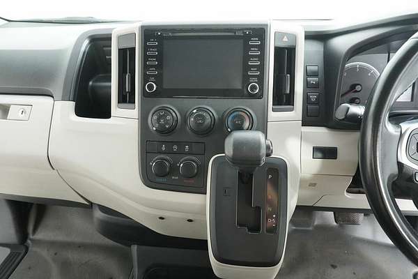 2020 Toyota HiAce Commuter (12 Seats) GDH322R