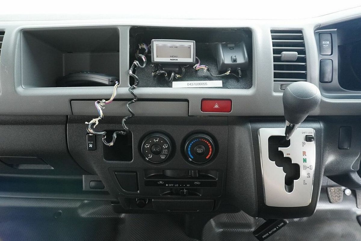 2013 Toyota HiAce Commuter KDH223R MY12 Upgrade