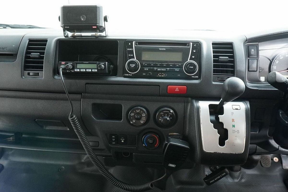 2016 Toyota HiAce Commuter (12 Seats) KDH223R MY16