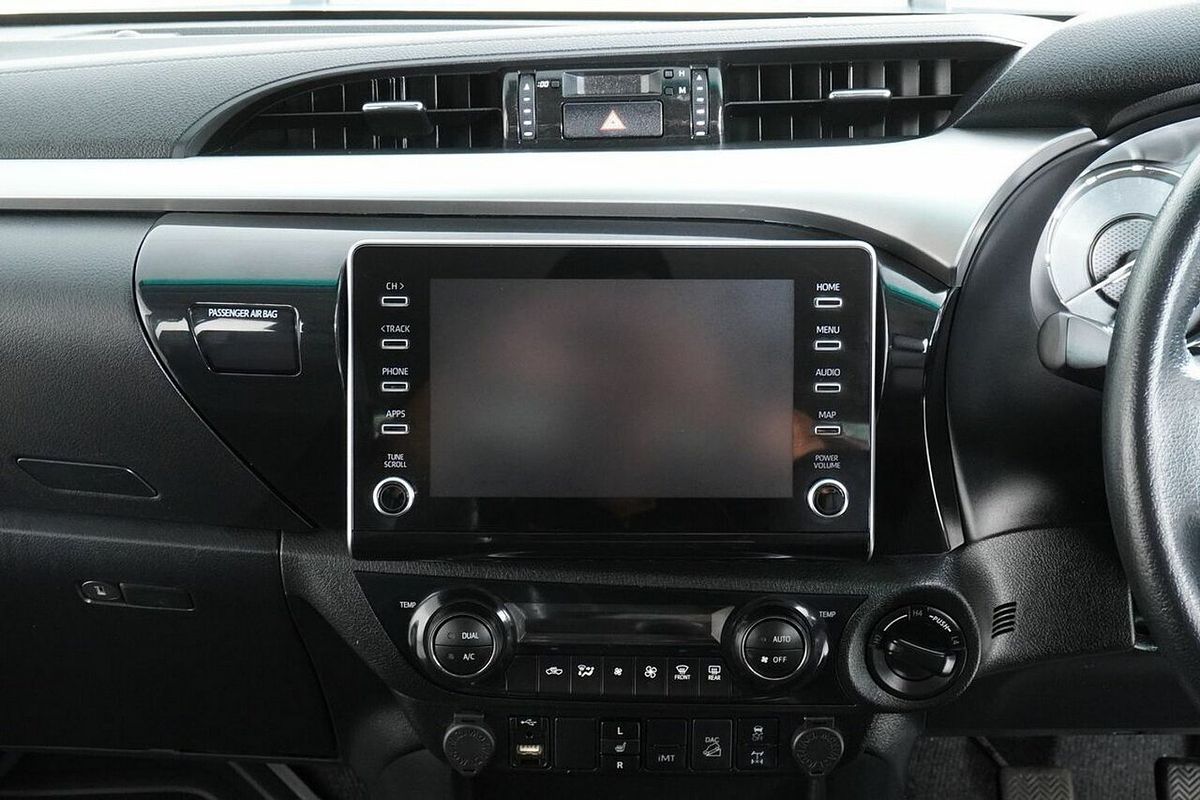 2022 Toyota Hilux SR5 + Premium Interior (4x4) GUN126R 4X4