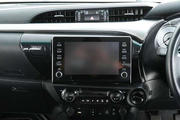 2022 Toyota Hilux SR5 + Premium Interior (4x4) GUN126R 4X4
