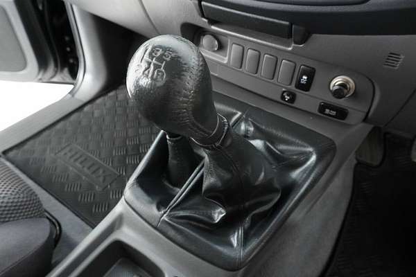 2013 Toyota Hilux SR5 (4x4) KUN26R MY12 4X4