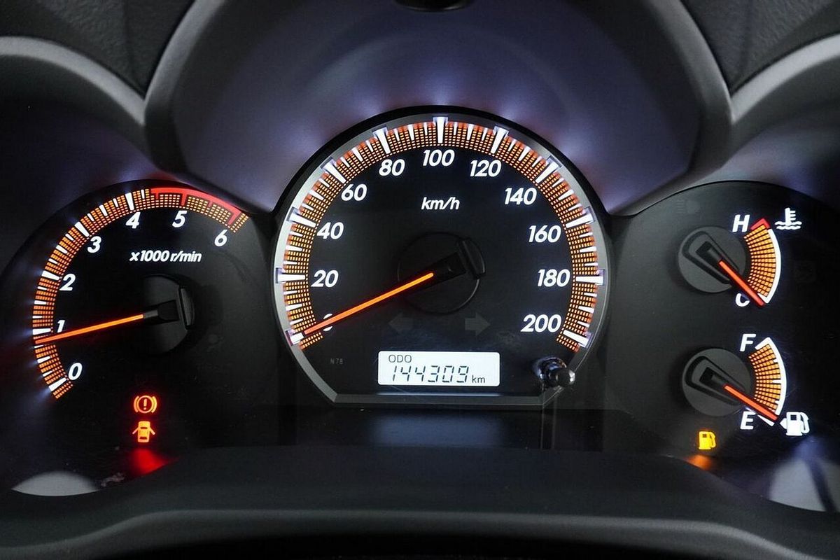 2013 Toyota Hilux SR5 (4x4) KUN26R MY12 4X4