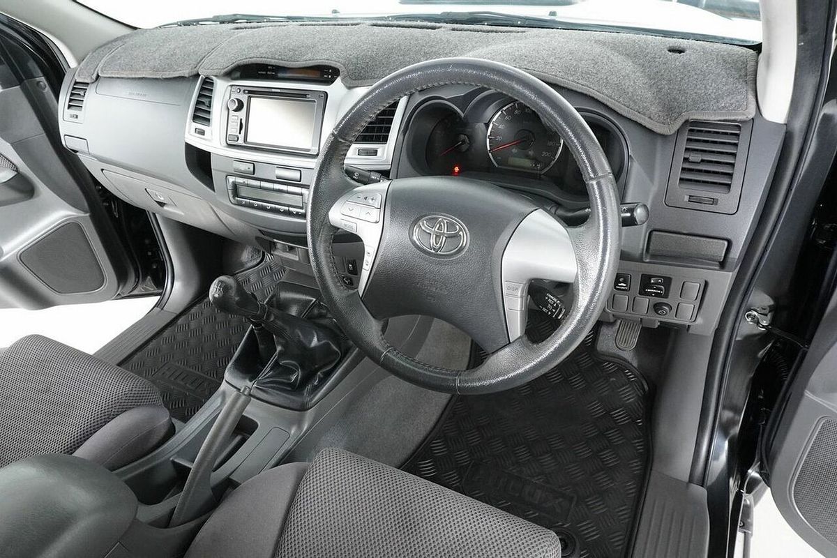 2013 Toyota Hilux SR5 (4x4) KUN26R MY12 4X4