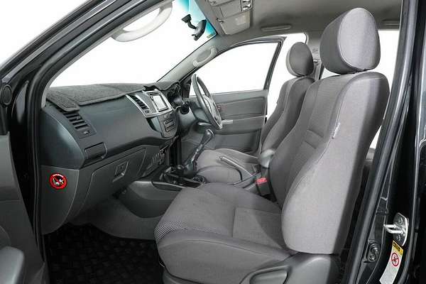 2013 Toyota Hilux SR5 (4x4) KUN26R MY12 4X4