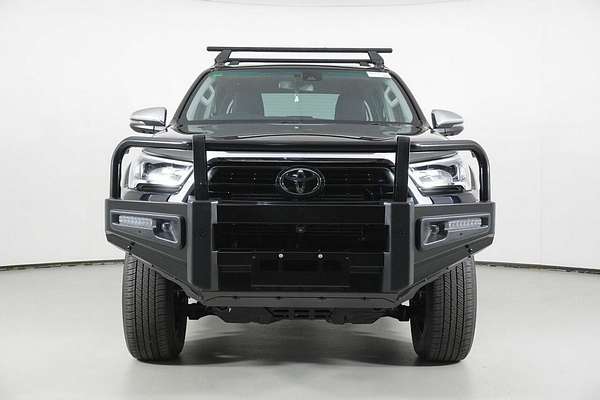 2022 Toyota Hilux SR5 + Premium Interior (4x4) GUN126R 4X4