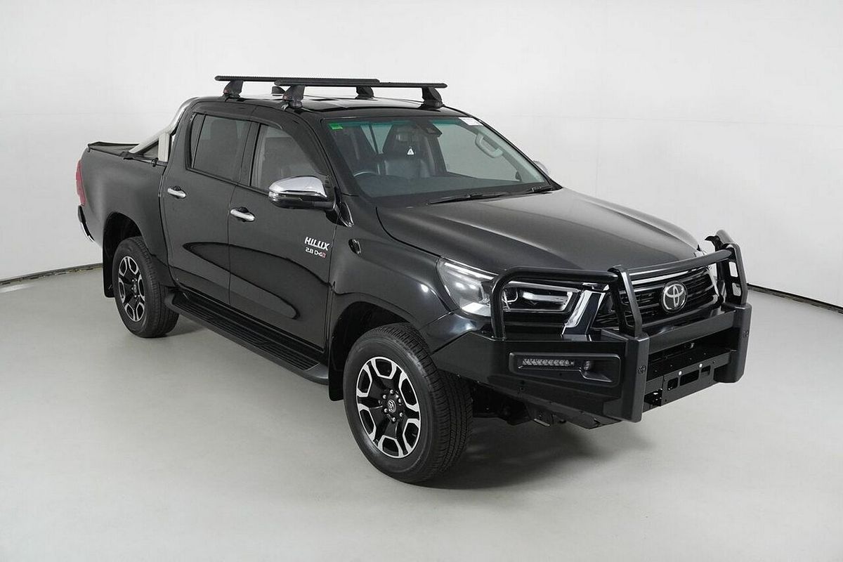 2022 Toyota Hilux SR5 + Premium Interior (4x4) GUN126R 4X4