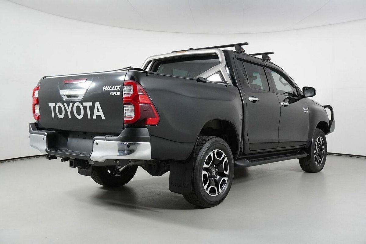 2022 Toyota Hilux SR5 + Premium Interior (4x4) GUN126R 4X4