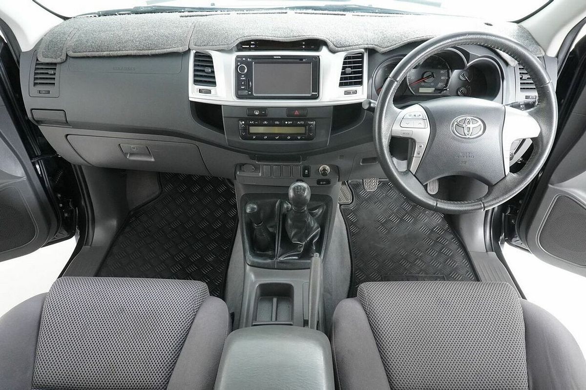 2013 Toyota Hilux SR5 (4x4) KUN26R MY12 4X4