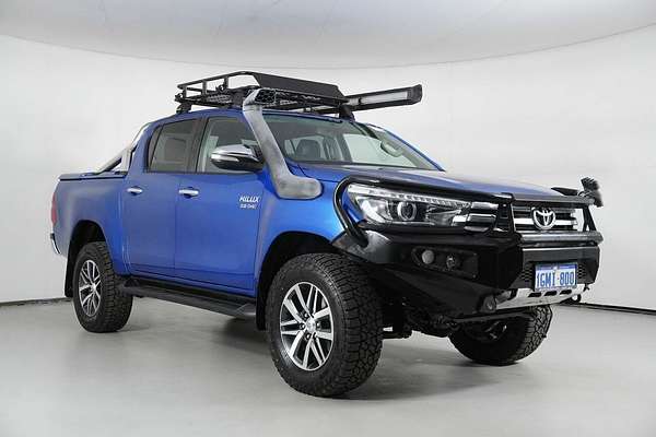 2015 Toyota Hilux SR5 (4x4) GUN126R 4X4