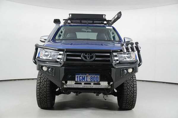 2015 Toyota Hilux SR5 (4x4) GUN126R 4X4