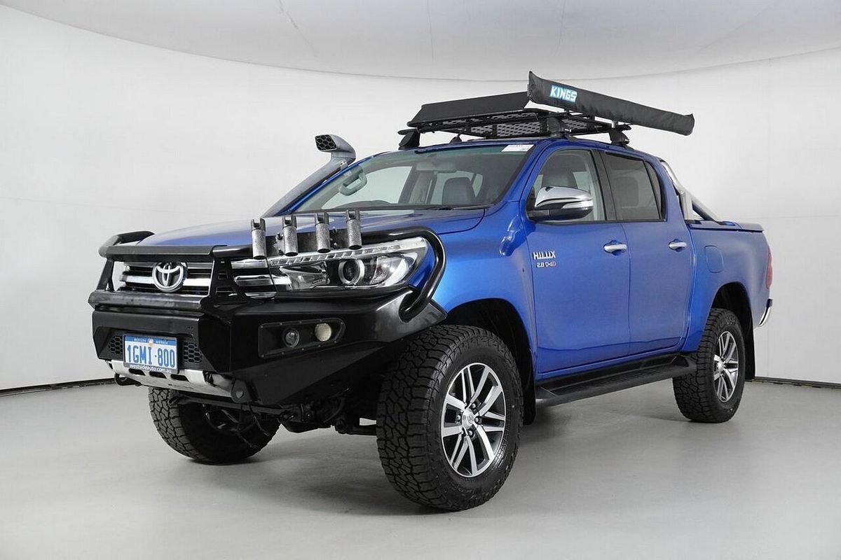 2015 Toyota Hilux SR5 (4x4) GUN126R 4X4