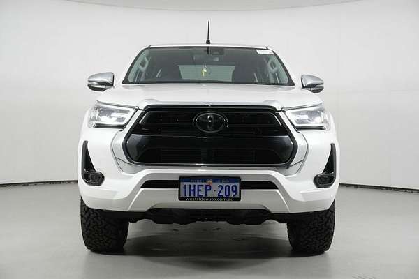 2020 Toyota Hilux SR5 (4x4) GUN126R Facelift 4X4