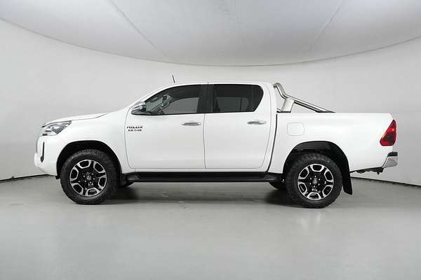 2020 Toyota Hilux SR5 (4x4) GUN126R Facelift 4X4