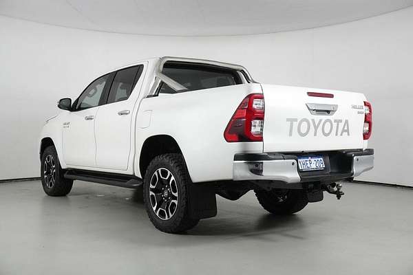 2020 Toyota Hilux SR5 (4x4) GUN126R Facelift 4X4
