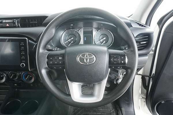 2020 Toyota Hilux SR (4x4) GUN126R Facelift 4X4