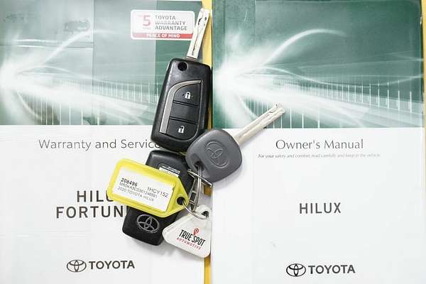2020 Toyota Hilux SR (4x4) GUN126R Facelift 4X4