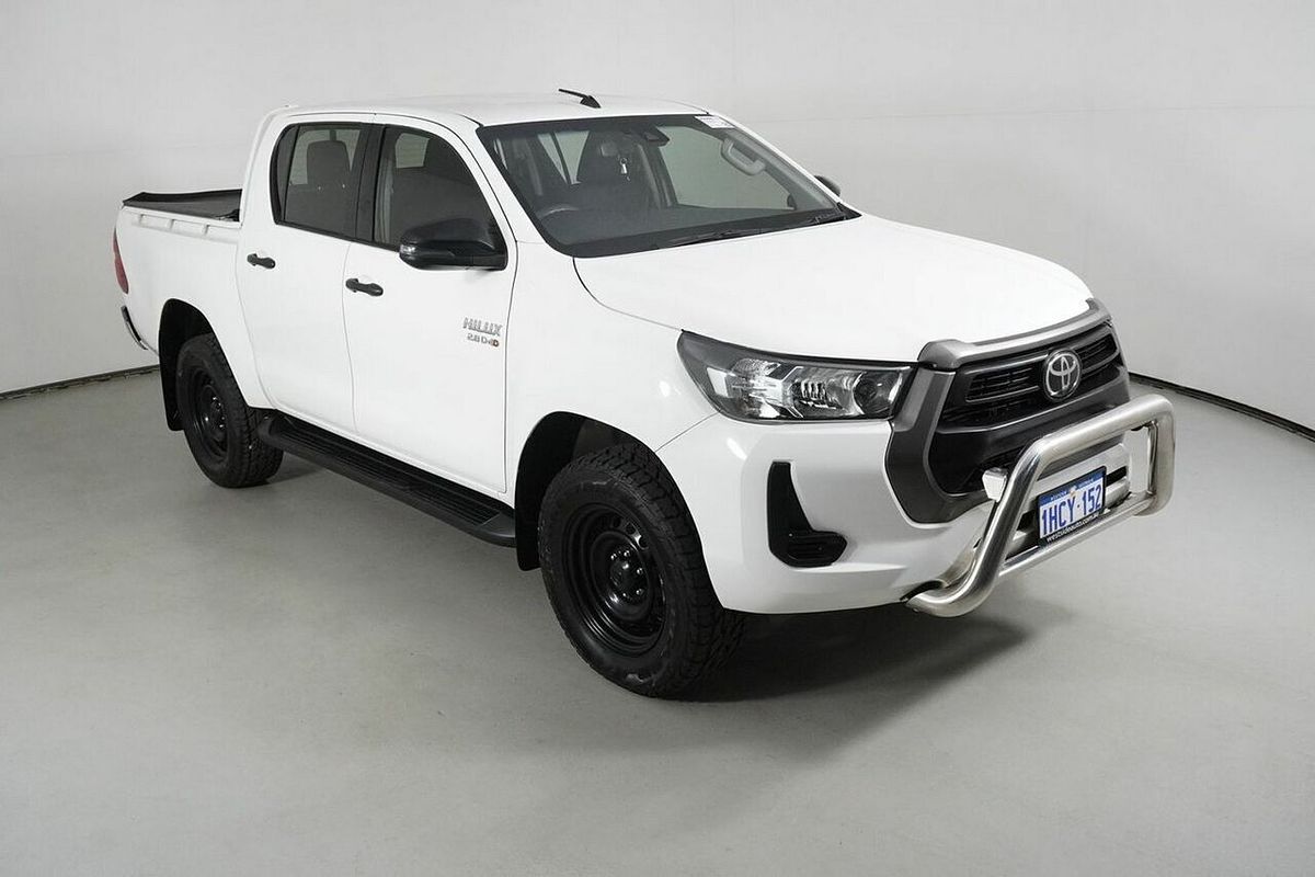 2020 Toyota Hilux SR (4x4) GUN126R Facelift 4X4
