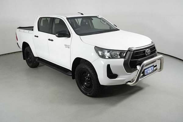 2020 Toyota Hilux SR (4x4) GUN126R Facelift 4X4
