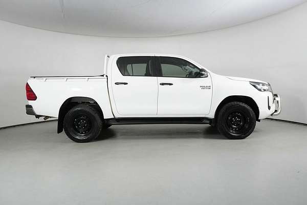 2020 Toyota Hilux SR (4x4) GUN126R Facelift 4X4