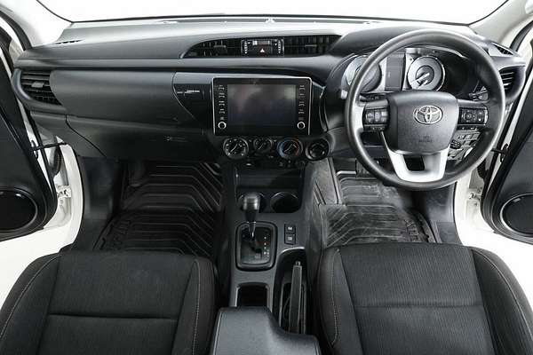 2020 Toyota Hilux SR (4x4) GUN126R Facelift 4X4