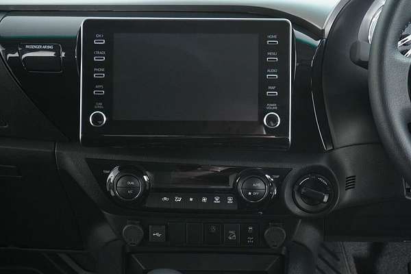 2024 Toyota Hilux SR5 (4x4) GUN126R 4X4