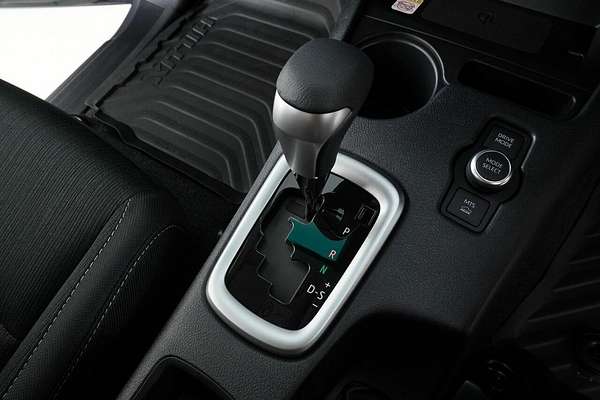2024 Toyota Hilux SR5 (4x4) GUN126R 4X4
