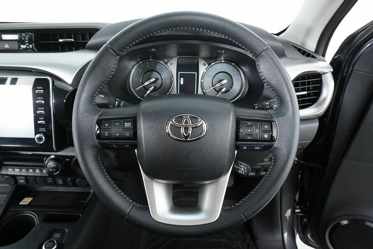 2024 Toyota Hilux SR5 (4x4) GUN126R 4X4