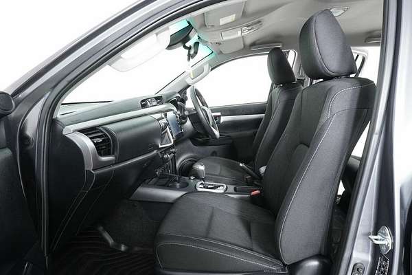 2024 Toyota Hilux SR5 48V (4x4) GUN126R 4X4