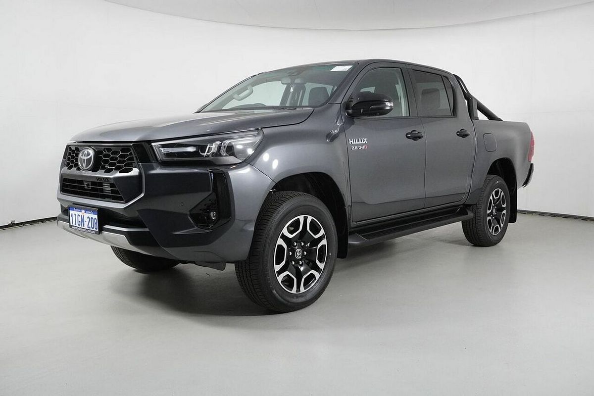 2024 Toyota Hilux SR5 (4x4) GUN126R 4X4