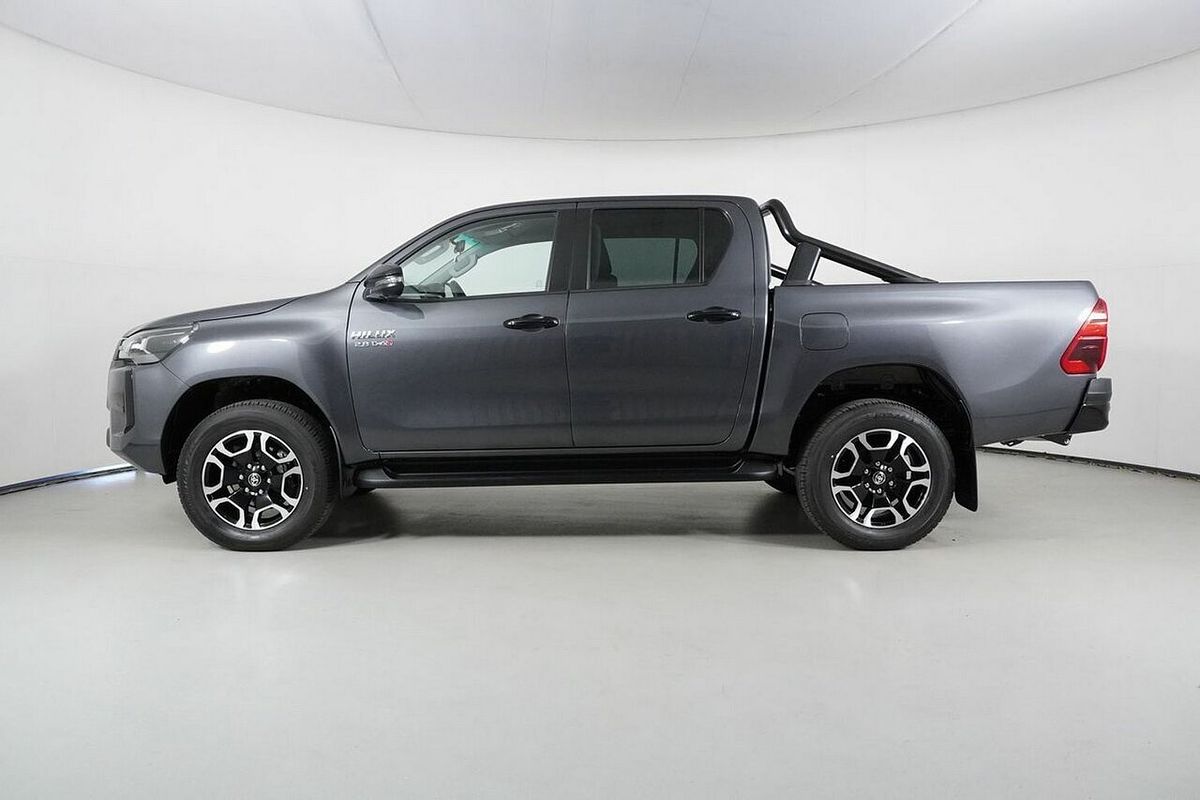 2024 Toyota Hilux SR5 (4x4) GUN126R 4X4