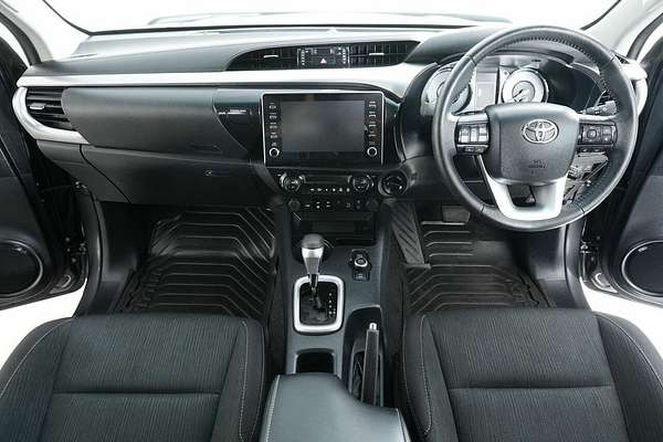 2024 Toyota Hilux SR5 48V (4x4) GUN126R 4X4