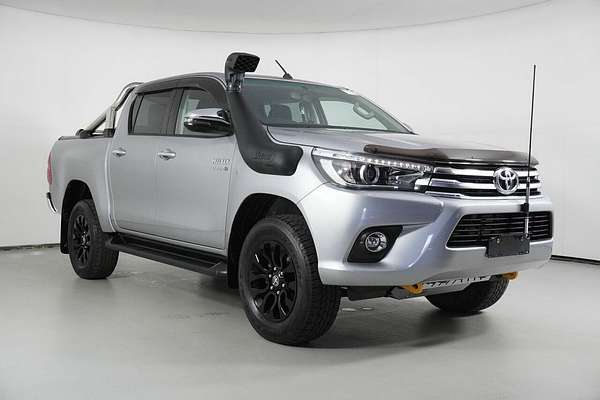 2018 Toyota Hilux SR5 (4x4) GUN126R MY17 4X4