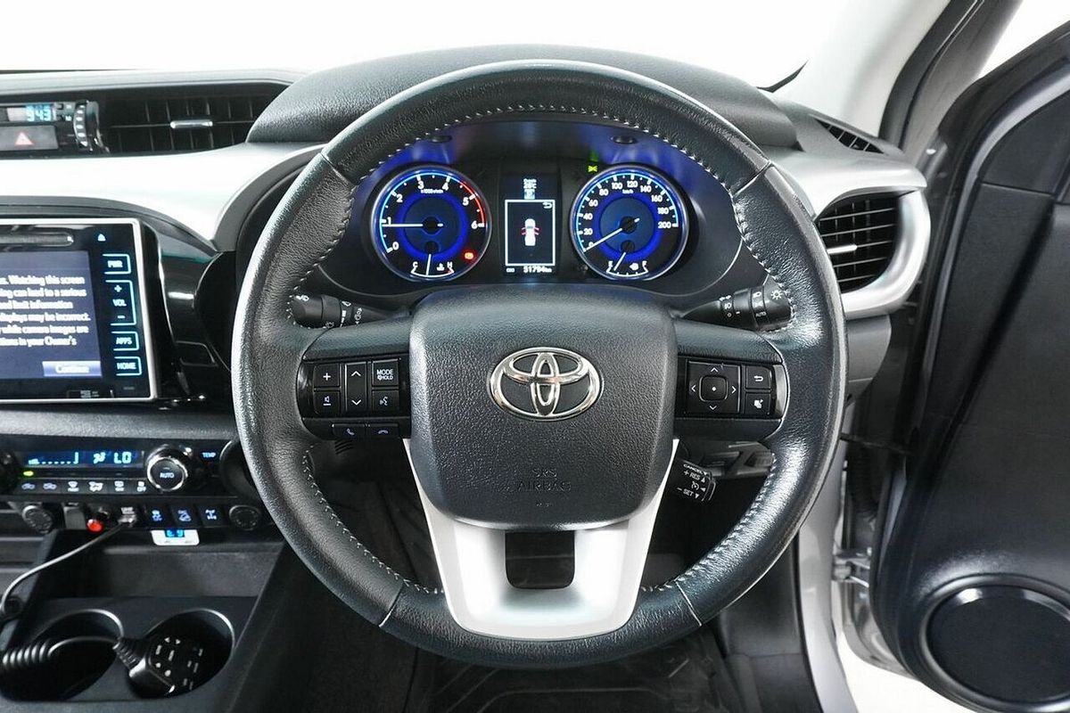 2018 Toyota Hilux SR5 (4x4) GUN126R MY17 4X4