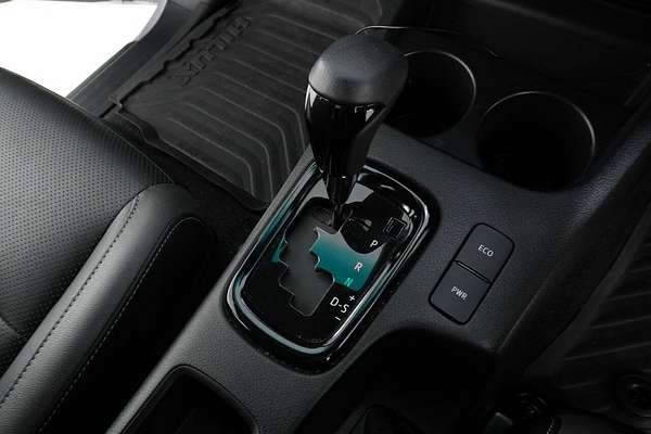 2024 Toyota Hilux Rogue (4x4) GUN126R 4X4