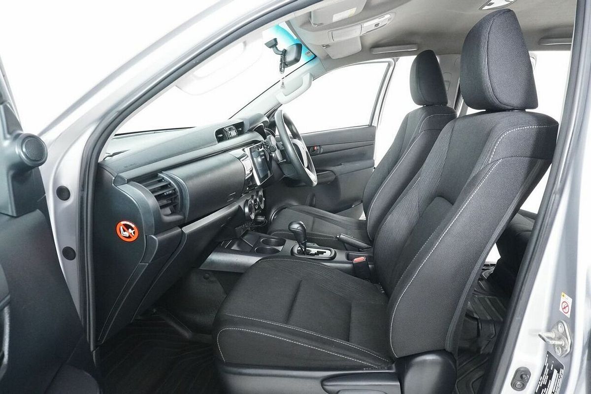 2019 Toyota Hilux SR (4x4) GUN126R MY19 4X4