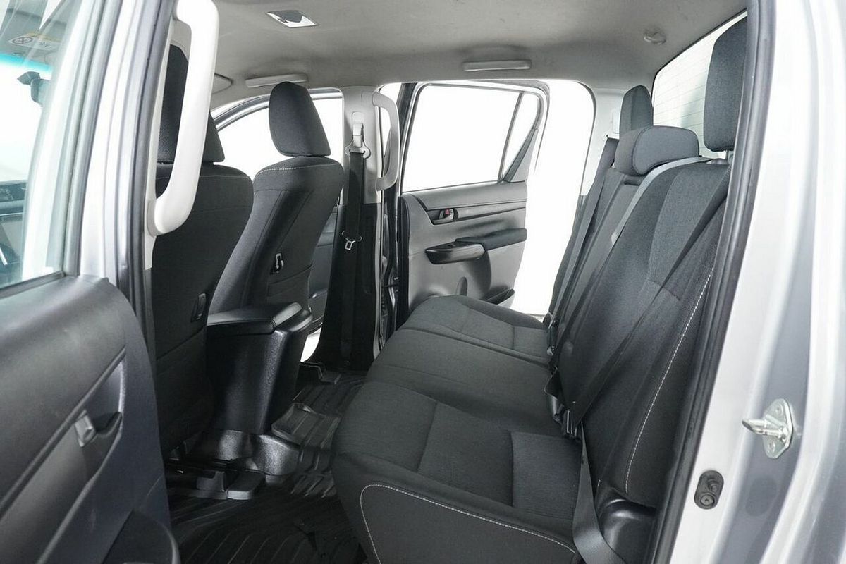 2019 Toyota Hilux SR (4x4) GUN126R MY19 4X4