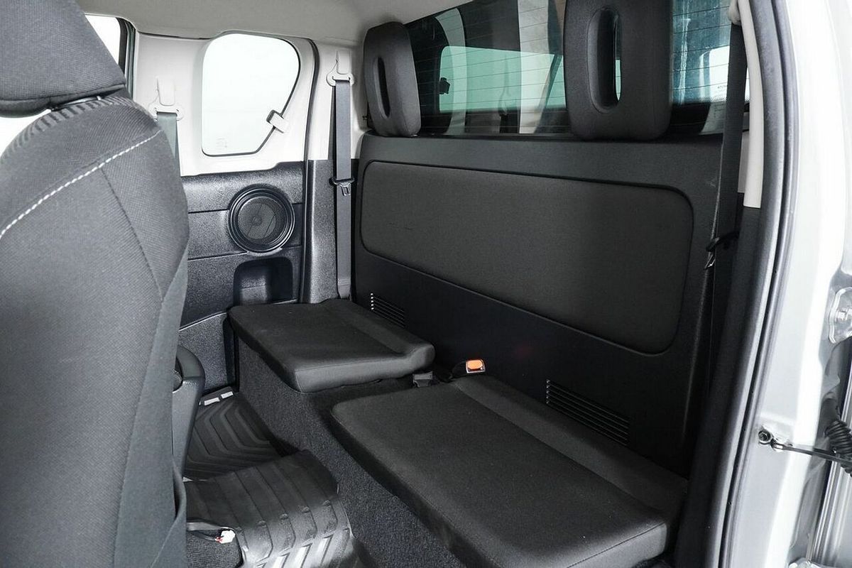 2018 Toyota Hilux SR5 (4x4) GUN126R MY19 4X4