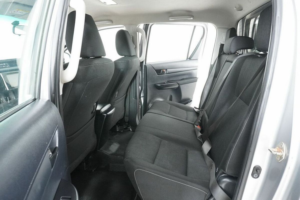 2019 Toyota Hilux SR (4x4) GUN126R MY19 4X4