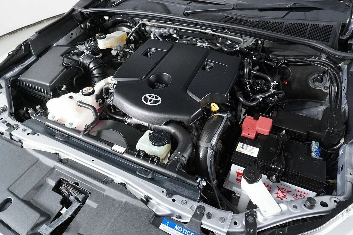 2018 Toyota Hilux SR5 (4x4) GUN126R MY19 4X4