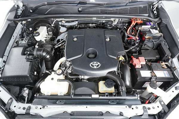 2019 Toyota Hilux SR (4x4) GUN126R MY19 4X4