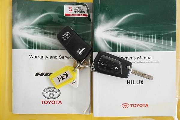 2019 Toyota Hilux SR (4x4) GUN126R MY19 4X4
