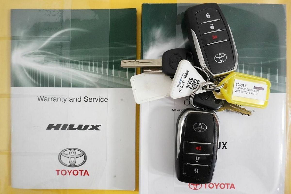 2018 Toyota Hilux SR5 (4x4) GUN126R MY17 4X4