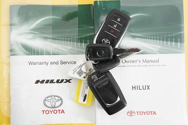2018 Toyota Hilux SR5 (4x4) GUN126R MY19 4X4