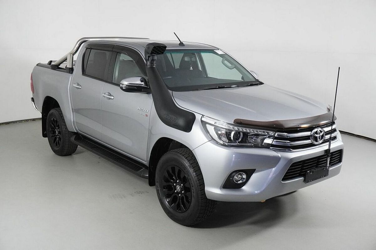 2018 Toyota Hilux SR5 (4x4) GUN126R MY17 4X4