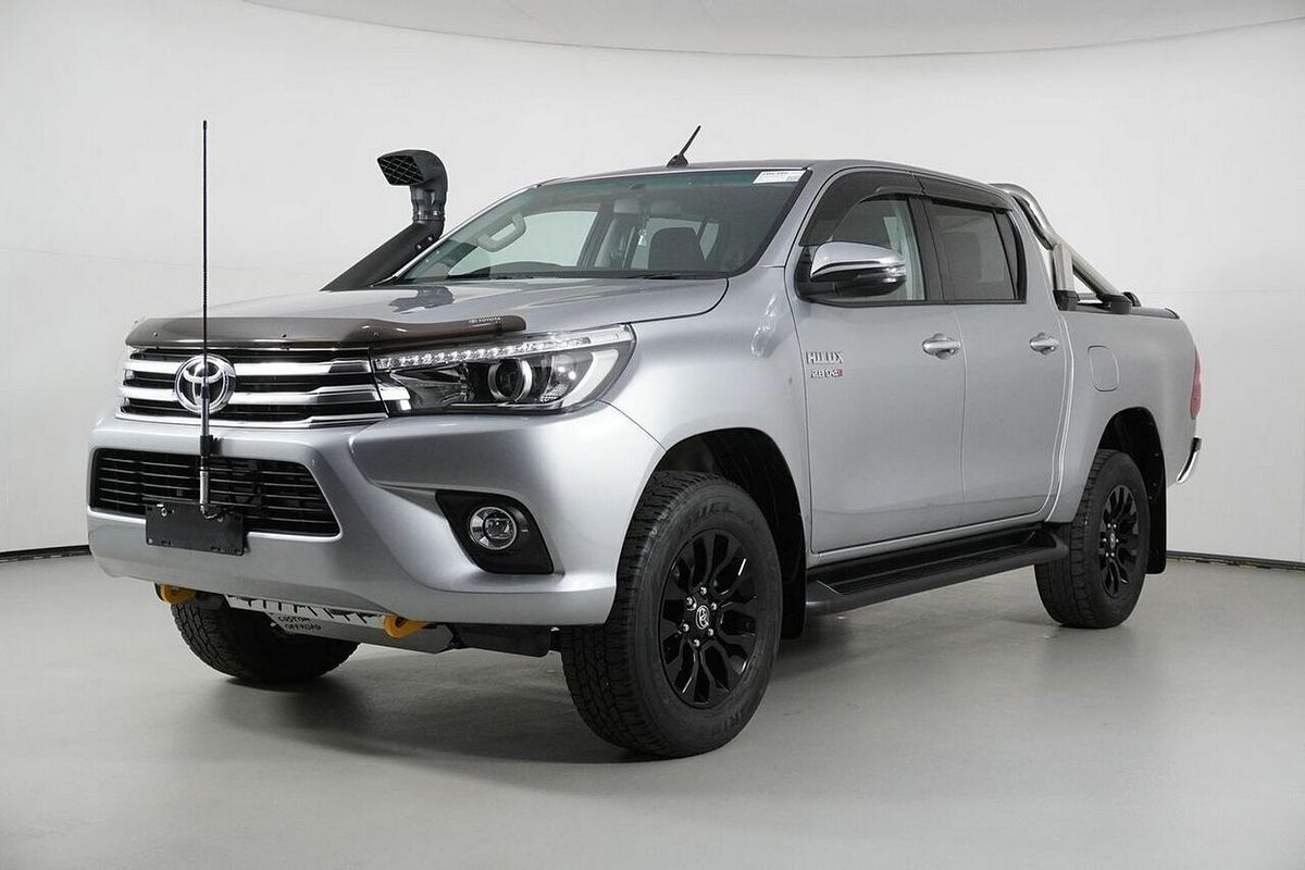 2018 Toyota Hilux SR5 (4x4) GUN126R MY17 4X4