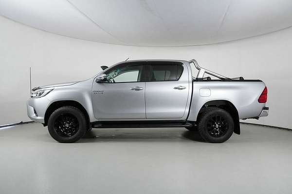 2018 Toyota Hilux SR5 (4x4) GUN126R MY17 4X4
